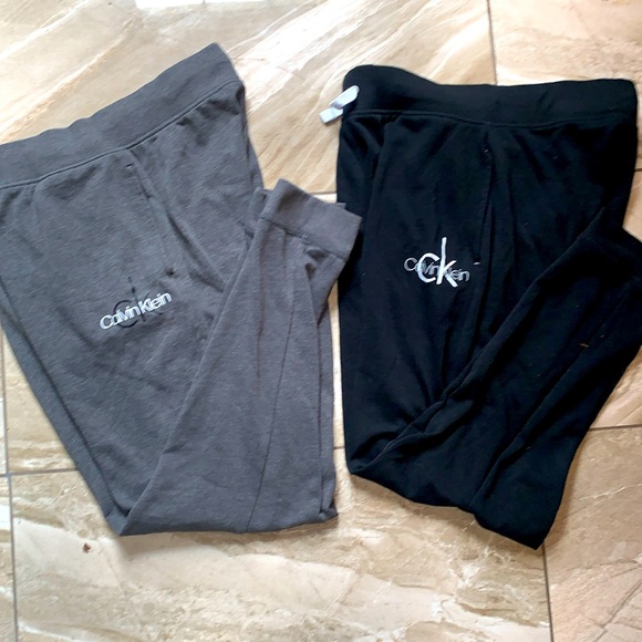 NWOT SIZE MEDIUM CALVIN KLEIN STRAIGHT LEG SWEAT PANTS *2 black and grey - Picture 1 of 1